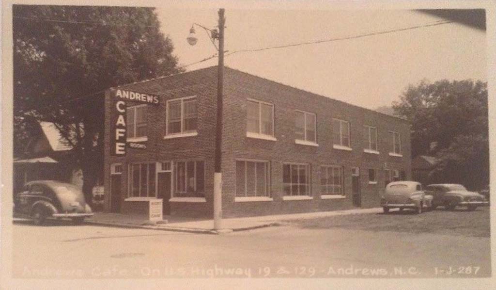 Andrews Cafe circa 1950 Andrews NC Postcard.