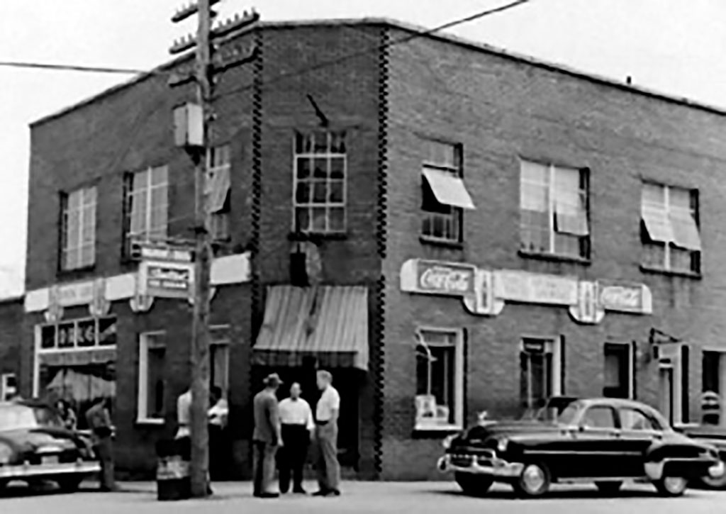 Ingram's Drugs 1950 Main Street US129