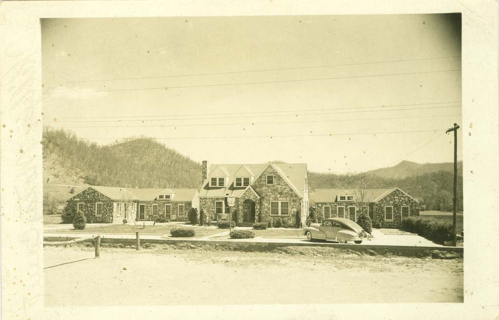 Phillips Motor Court, Robbinsville NC 1940s.